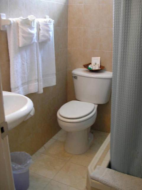 Oceana Hostal Playero San Juan Room photo